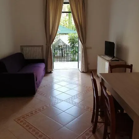Casa Anna * カーヴァ・デ・ティッレーニ