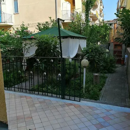 Casa Anna * カーヴァ・デ・ティッレーニ
