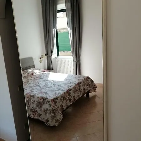 別荘 Casa Anna カーヴァ・デ・ティッレーニ