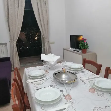 Casa Anna 別荘 カーヴァ・デ・ティッレーニ